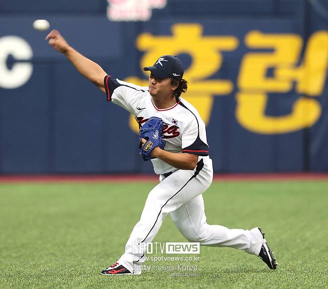 ▲ 팬들도 KBO 최고 마무리인 고우석의 합류를 반기고 있다