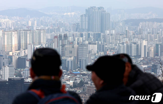 서울 남산에서 본 시내 아파트들. 2024.1.2/뉴스1 ⓒ News1 구윤성 기자