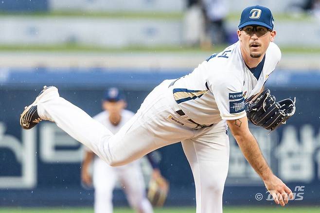 NC 다이노스 외국인투수 테일러 와이드너가 30일 경남 창원 NC 파크에서 열린 2023 신한은행 SOL KBO리그 두산 베어스전에 선발 등판해 역투하고 있다. (NC 제공)