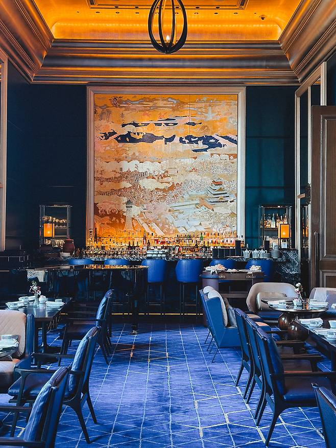 세인트 레지스 바의 벽화 / 사진= 권효정 기자