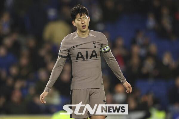 '손흥민 생애 두 번째 PL 득점왕 도전' 토트넘 동료와 함께 '이번 시즌 전반기 베스트 11 선정' 사진┃뉴시스/AP