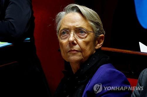 엘리자베트 보른 프랑스 총리 사임. [로이터 연합뉴스 자료사진]