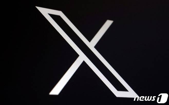 새로운 트위터 로고, 'X' ⓒ 로이터=뉴스1 ⓒ News1 박형기 기자