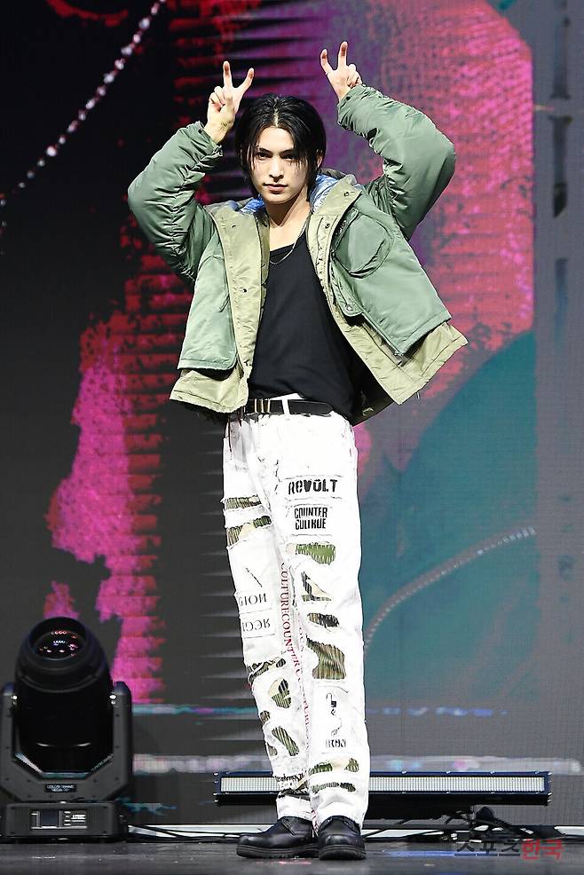 첫 번째 미니 앨범 'ALL OURS(올아워즈)' 데뷔 쇼케이스에 참석한 올아워즈 마사미. ⓒ이혜영 기자 lhy@hankooki.com