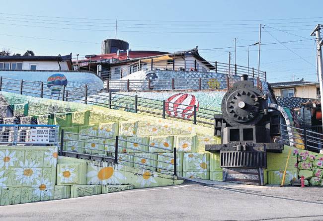 경북 영주의 관사골. 관사골 위 부용공원에는 김대현이 퇴계로부터 이름을 받아 걸었다는 정자 ‘붕래정’이 있다.