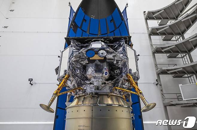 8일(현지시간) 미국 달 착륙선 개발업체 애스트로보틱이 제작한 무인 달 탐사선 '페레그린'에서 연료가 누출되는 치명적인 결함이 발견됐다. 이에 따라 미국이 반세기 만에 보낸 달 착륙선이 좌초될 위기에 놓였다. 사진은 2023년 공개된 페레그린의 모습. 2023.11.21/ ⓒ AFP=뉴스1 ⓒ News1 박재하 기자