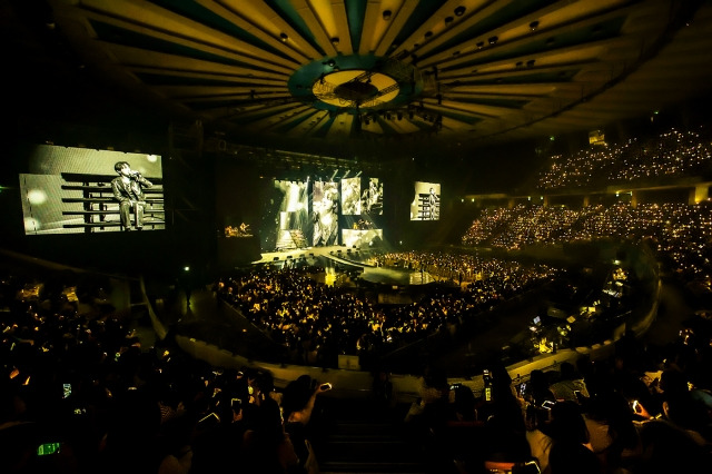 지난 13, 14일 간 서울 송파구 잠실실내체육관에서 진행된 이준호 단독 솔로 콘서트 중 한 장면. JYP엔터테인먼트 제공