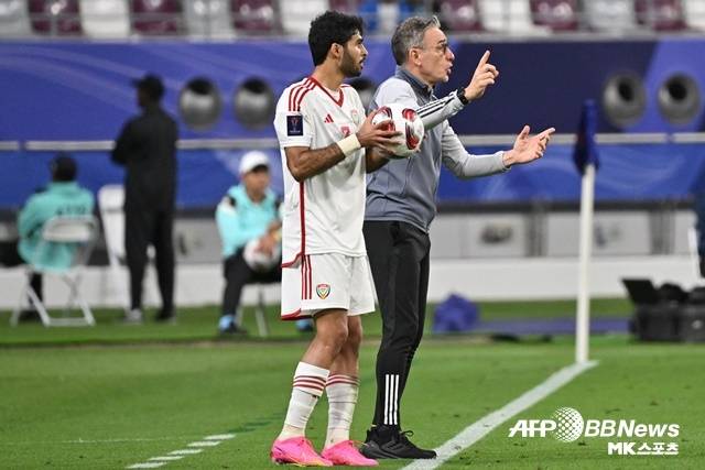 대한민국 대표팀을 이끌었던 벤투 UAE 감독. 사진(도하 카타르)=AFPBBNews = News1