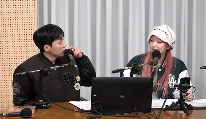 사진=정세운(왼쪽), 최예나/SBS 파워FM ‘두시탈출 컬투쇼’ 캡처