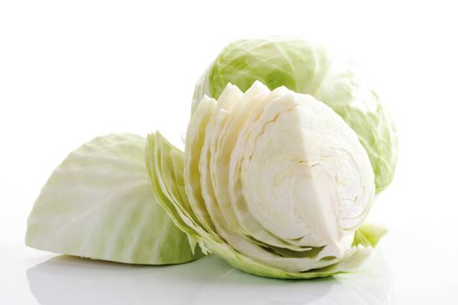 속이 더부룩하거나 자주 속이 쓰린 사람은 위장약이나 소화제를 먹는 것보다는 근본적으로 위장 기능을 강화해주는 식품에 주목해야 한다. [사진=클립아트코리아]