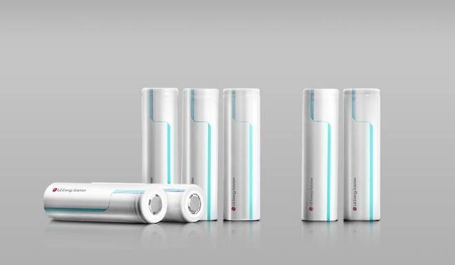 LG에너지솔루션 원통형 배터리. ⓒ LG에너지솔루션