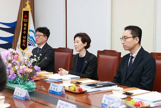 지난 9일 경남 사천에 방문한 조성경 과기정통부 1차관. 과기정통부 제공