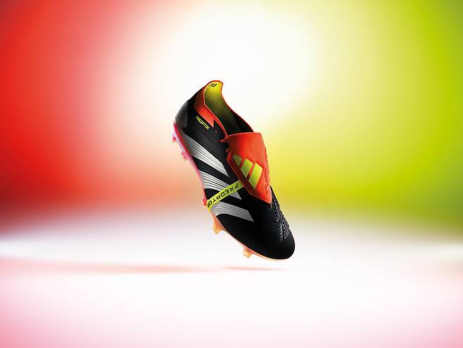 아디다스 프레데터 24. 아디다스 제공