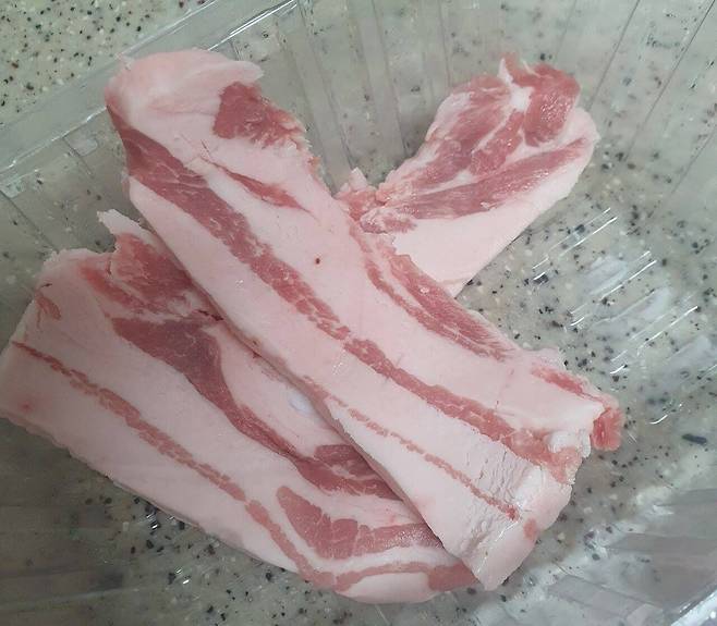 농협 목우촌 삼겹살 상태./온라인 커뮤니티