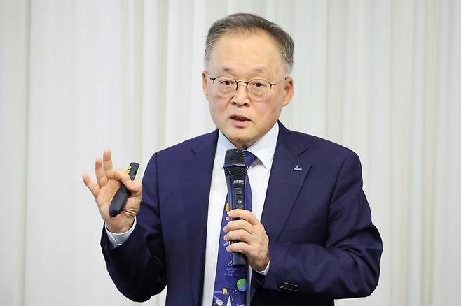 이상률 한국항공우주연구원 원장은 18일 서울 종로구 한 식당에서 열린 기자간담회에서 발언하고 있다. [사진=항우연]