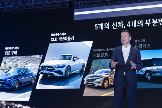 Mathias Vaitl, CEO of Mercedes-Benz Korea, discusses the company's business plans at a press event Friday in southern Seoul. [MERCEDES-BENZ KOREA]