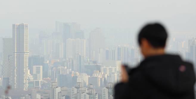 서울 남산에서 바라본 시내 아파트 모습. 사진은 기사와 직접적 관련 없음. [연합]