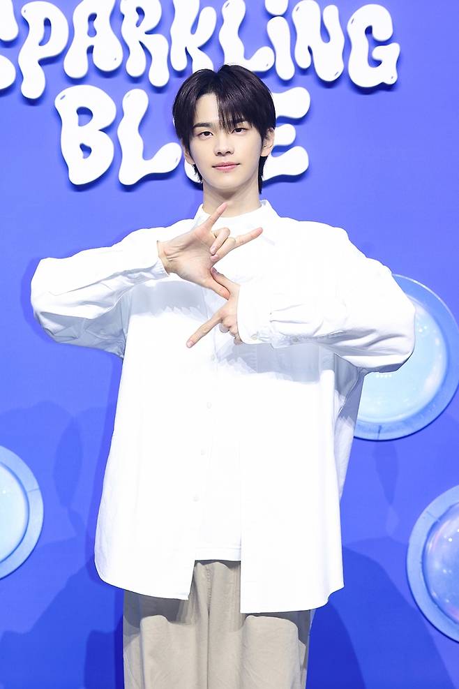 투어스 신유. 플레디스 제공