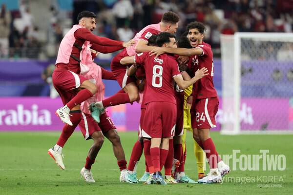 후반 21분, 알 하이도스의 환상적인 선제골이 터졌다.