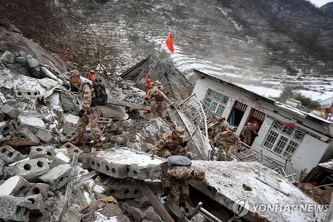 중국 윈난성 산사태 현장 [AFP=연합뉴스]