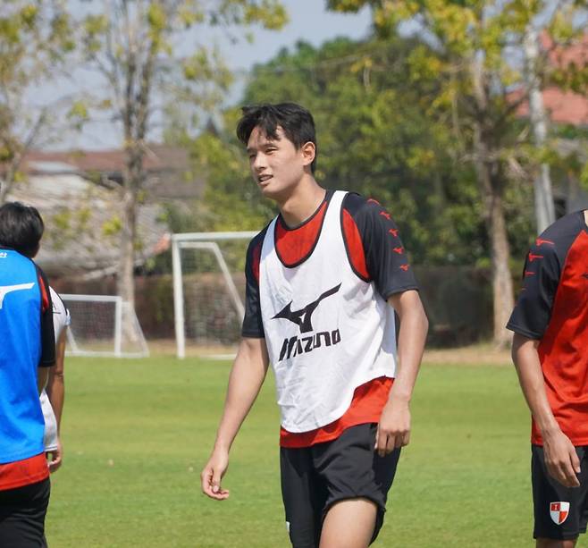 1월 태국 후아힌의 트루아레나에서 전지훈련을 소화 중인 김찬. 사진=부산