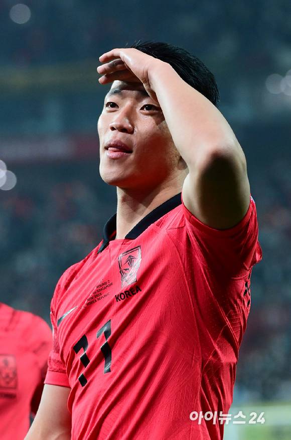 대한민국과 싱가포르의 2026 월드컵 아시아지역 2차 예선 C조 조별리그 1차전이 지난해 11월 16일 오후 서울월드컵경기장에서 열렸다. 후반 한국 황희찬이 팀의 두 번째 골을 넣고 기뻐하고 있다. [사진=정소희 기자]