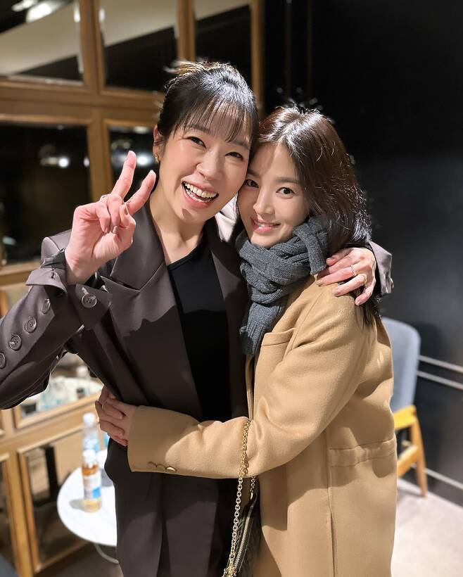 염혜란-송혜교. 사진 | 송혜교 SNS