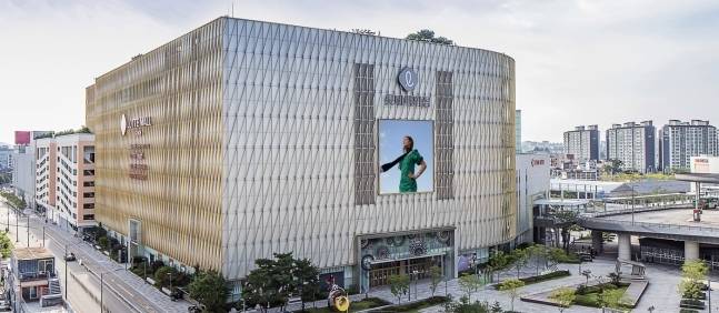 롯데몰 수원점.[사진제공=롯데쇼핑]