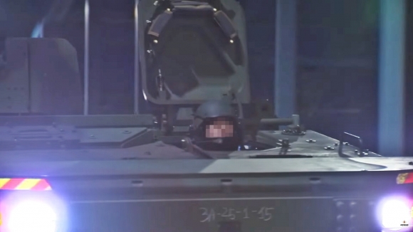 육군수도방위사령부 1경비단은 25일 새벽 서울 도심 일대에서 K808 차륜형 장갑차(백호) 기동훈련을 실시했다. 2024.1.25 국방홍보원 자료