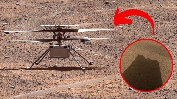 NASA의 화성 헬리콥터 인저뉴어티의 손상된 날개 그림자를 보여주는 이 이미지는 2024년 1월 18일 화성에서 72번째이자 마지막 비행을 마친 후 촬영되었다. (출처: NASA/JPL-Caltech)