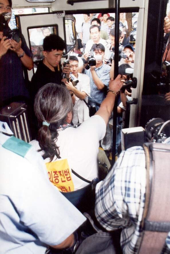 2001년 버스 점거. 박경석 제공