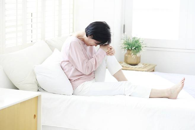 아침에 유독 두통이 심하다면 드물게 뇌종양의 신호일 수 있다./사진=클립아트코리아