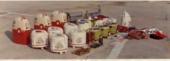 1980년대 여행자유화가 된 이후 일본 단체 관광객들이 사온 조지루시의 코끼리 밥솥. 중앙DB