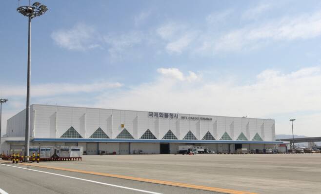 김해공항 국제화물터미널 전경