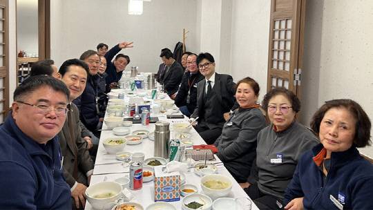 한동훈 국민의힘 비상대책위원장이 당사 경비·미화 노동자와 오찬을 가졌다. 사진=국민의힘 제공