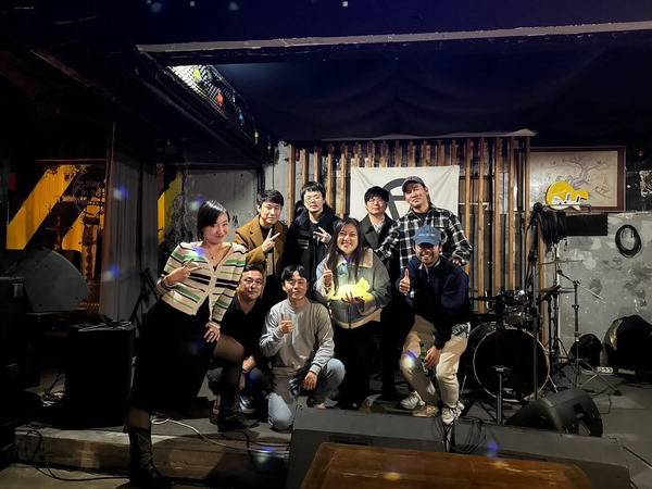 부산 남구 라이브클럽 오방가르드에서 열린 ‘스탠드업 코미디’ 무대. 작가 제공