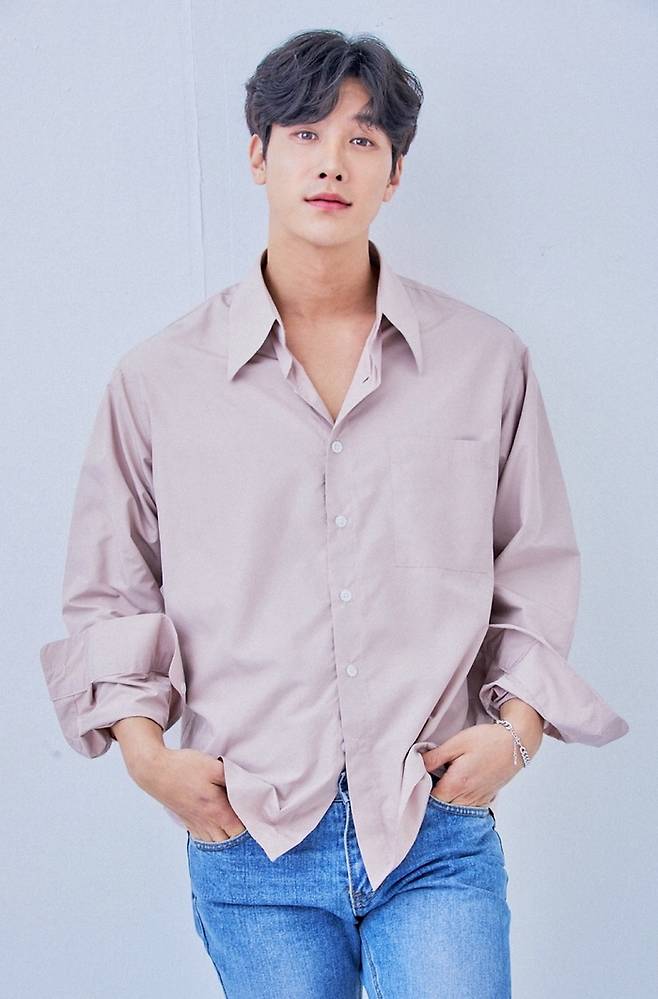 배우 이시강. 사진|에이코닉