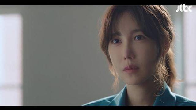 '끝내주는 해결사'는 대한민국 최고의 이혼 해결사가 의뢰인의 문제적 결혼 생활에 대신 종지부를 찍어주는 '나쁜 배우자' 응징 솔루션을 담은 작품이다. JTBC 영상 캡처