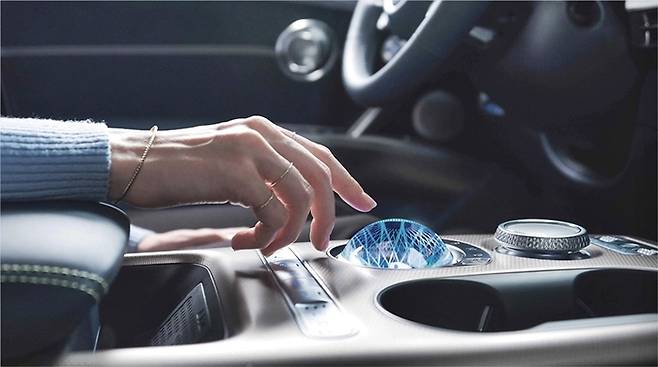 제네시스 GV60 실내 [사진출처=제네시스]