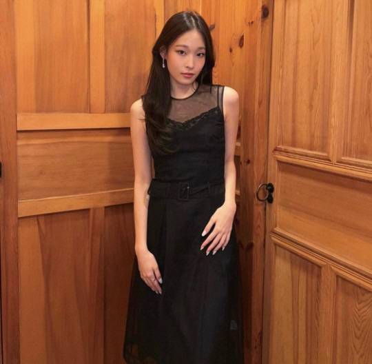 신세계 백화점 부문 총괄사장 정유경의 딸 문 모씨. 사진 출처=문씨 개인 계정