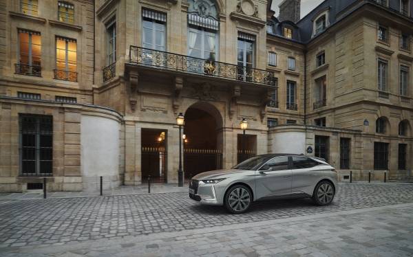 DS 오토모빌 'DS 4'