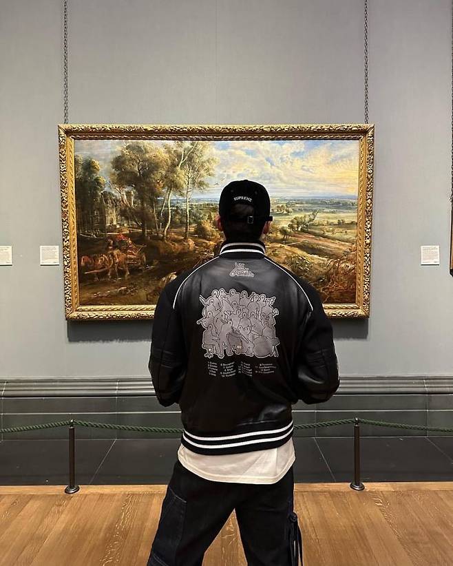 인스타그램 @hwangheechan