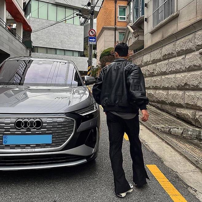 인스타그램 @hwangheechan