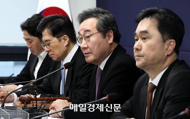 이낙연 새로운미래 공동대표가 5일 서울 여의도 당사에서 열린 책임위원회의에서 발언하고 있다. 2024.2.5 [김호영기자]