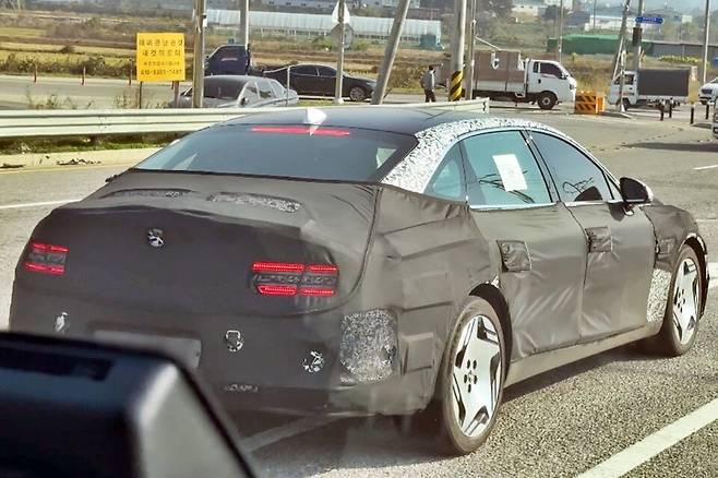 제네시스 'G80 전동화모델 롱휠베이스' (출처 : 오토스파이넷)