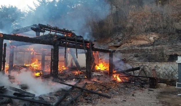 파주 감악산 범륜사 화재. (사진=산림청)