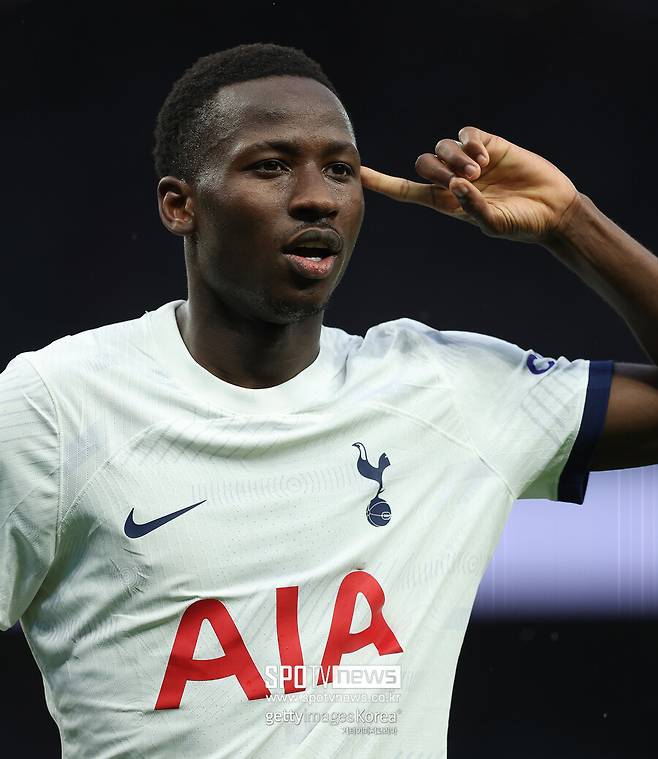 ▲ 토트넘은 11일(한국시간) 영국 런던 토트넘 홋스퍼 스타디움에서 열린 2023-24시즌 잉글랜드 프리미어리그 24라운드 브라이튼 앤 호브 알비온와 경기에서 2-1 역전승을 거뒀다.