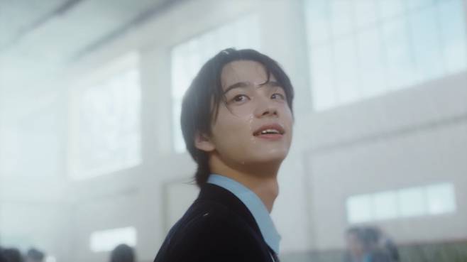 사진=투어스 뮤직비디오 캡처.&nbsp;