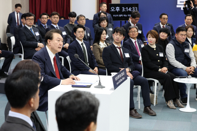 ▲ 윤석열 대통령이 13일 부산시청에서 열린 ‘국민과 함께하는 민생토론회-열한 번째, 부산이 활짝 여는 지방시대’에서 발언하고 있다. 연합뉴스