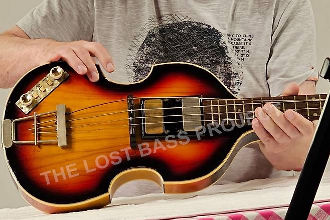 1972년 도난 당했던 폴 매카트니의 베이스 기타. 최근 50여년만에 폴 매카트니에게 반환됐다. /로스트 베이스 프로젝트 제공